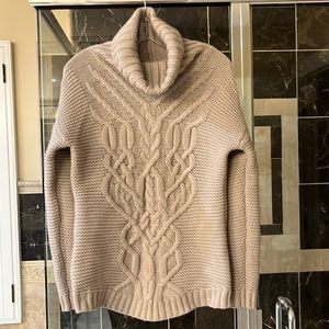 Tahari Tan sweater, size M, NWOT, never worn.